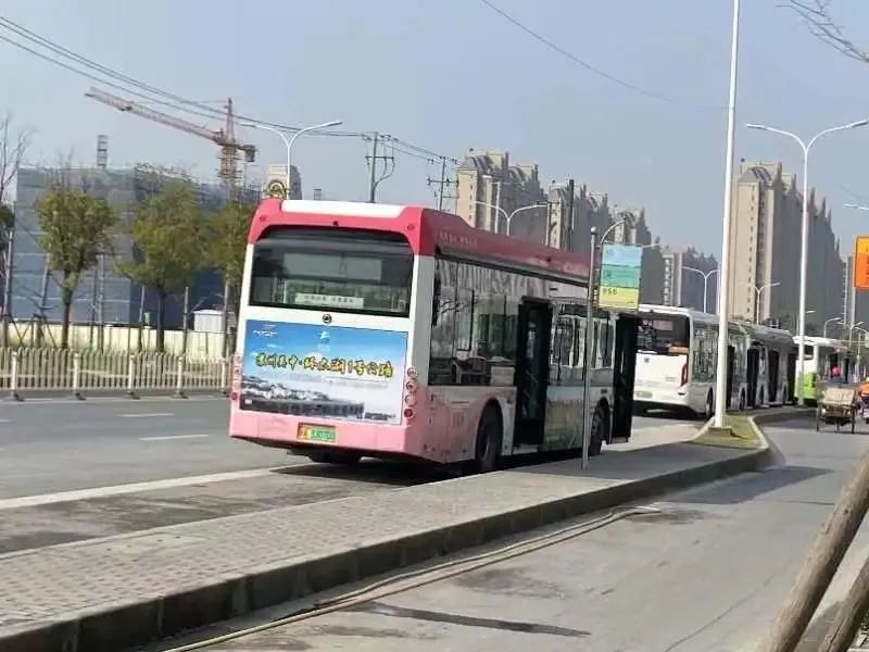 今年上海闵行区新能源公交车占比将达到95%(图2)
