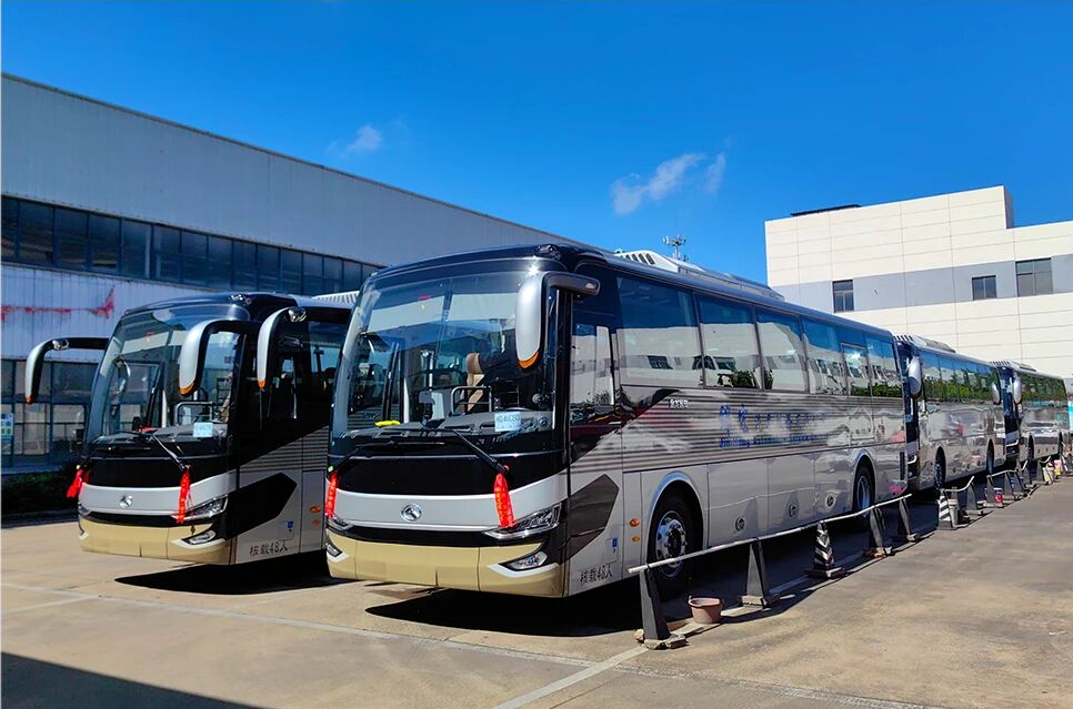 金龙纯电旅游大巴批量交付江苏苏州！(图1)