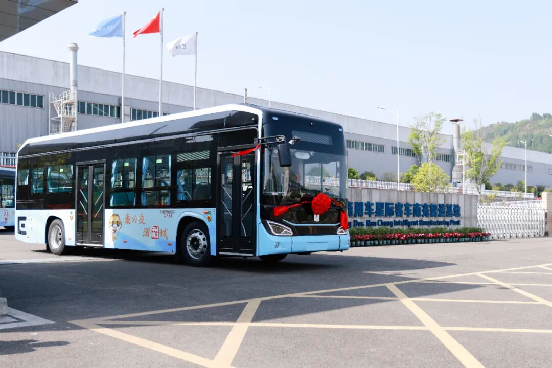 内江公交顺利完成车辆升级！来看看这六款新成员都是谁家车(图2)