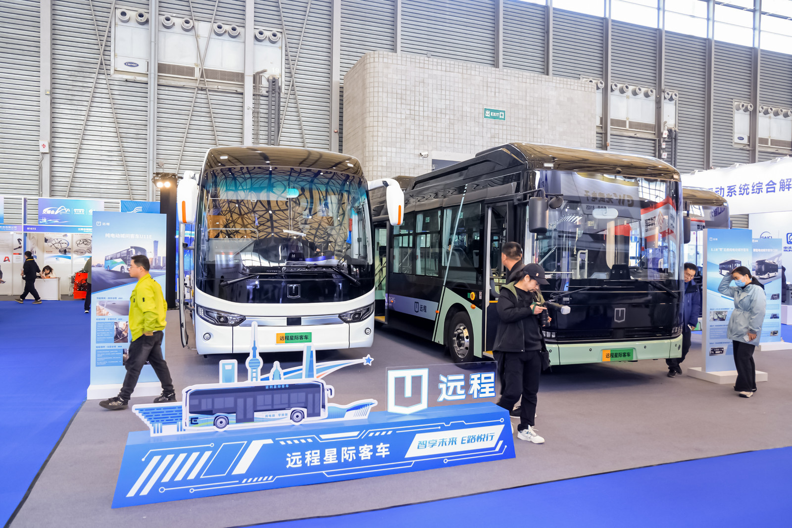 远程星际客车以“首发新品+全系矩阵”的强大阵容登场上海国际客车展！(图1)