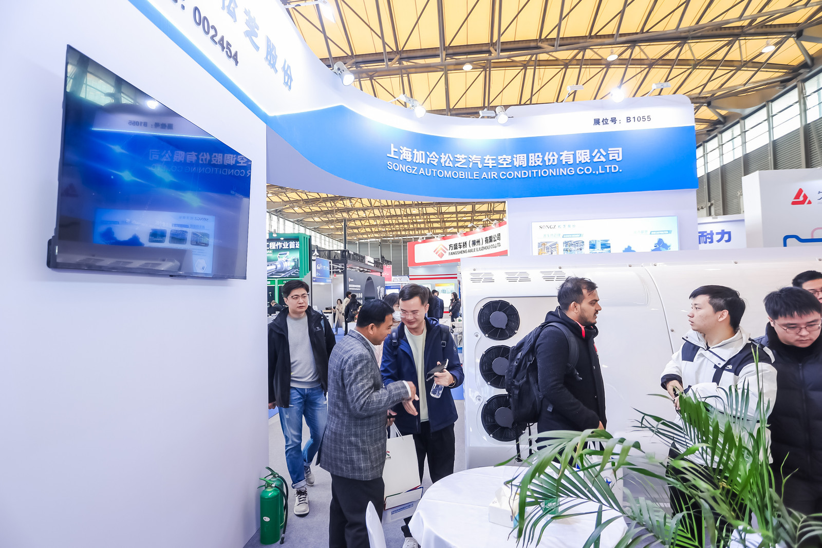 松芝股份携创新技术亮相上海国际客车展！(图1)