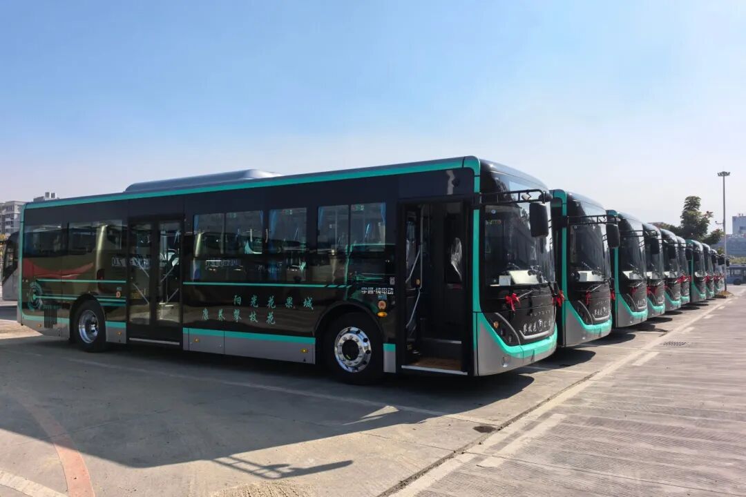 新年焕新丨攀枝花公交迎来70辆高颜值新车！看看谁家车？(图2)