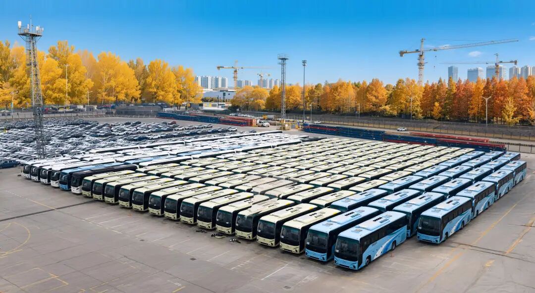 中国客车出口最大单产生！3000辆海格客车启程阿尔及利亚(图2)